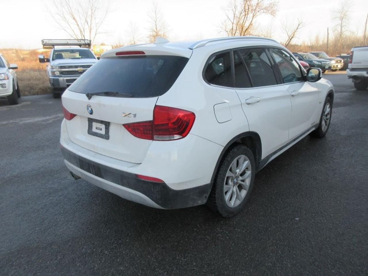 2012 BMW X1 28i xDrive Photo4