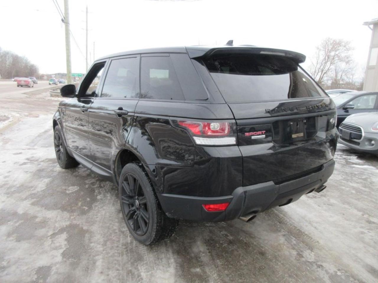 2016 Land Rover Range Rover Sport 5.0L V8 Supercharged Photo2