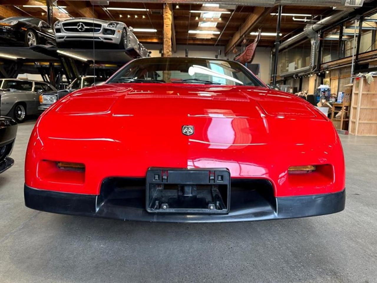1986 Pontiac Fiero SE Photo