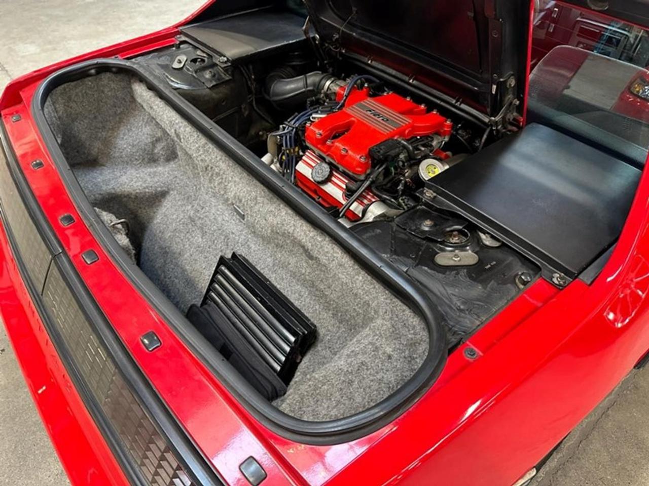 1986 Pontiac Fiero SE Photo