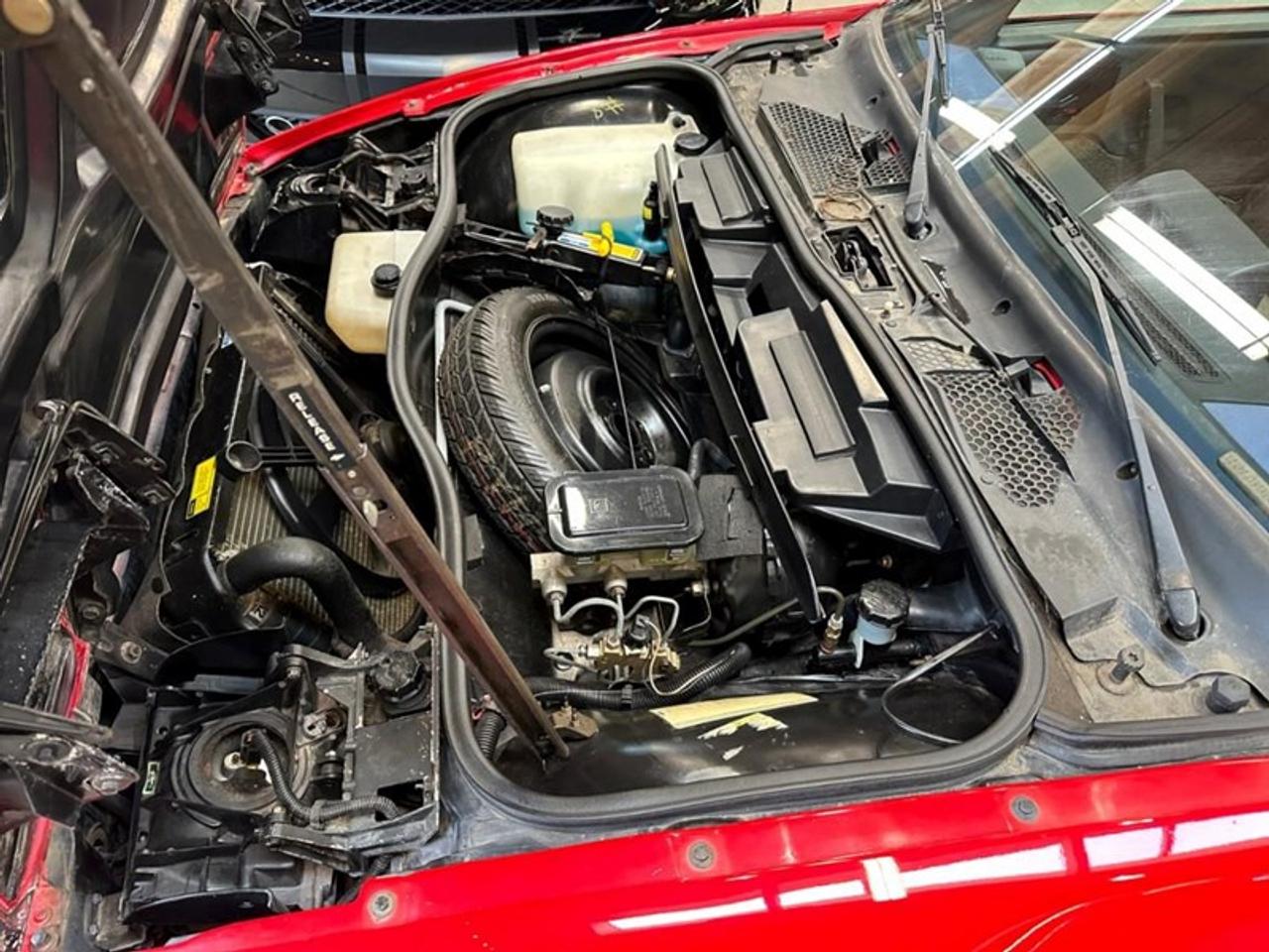 1986 Pontiac Fiero SE Photo