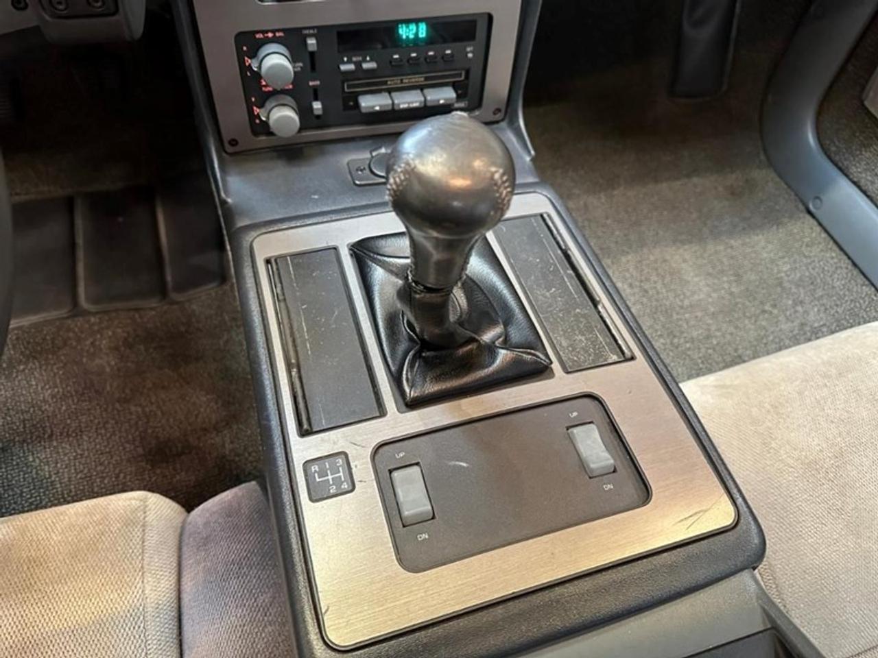 1986 Pontiac Fiero SE Photo