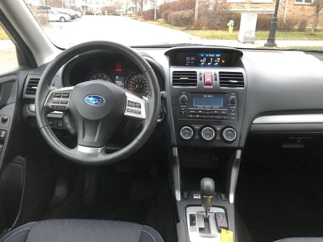 2015 Subaru Forester 2.5i Photo