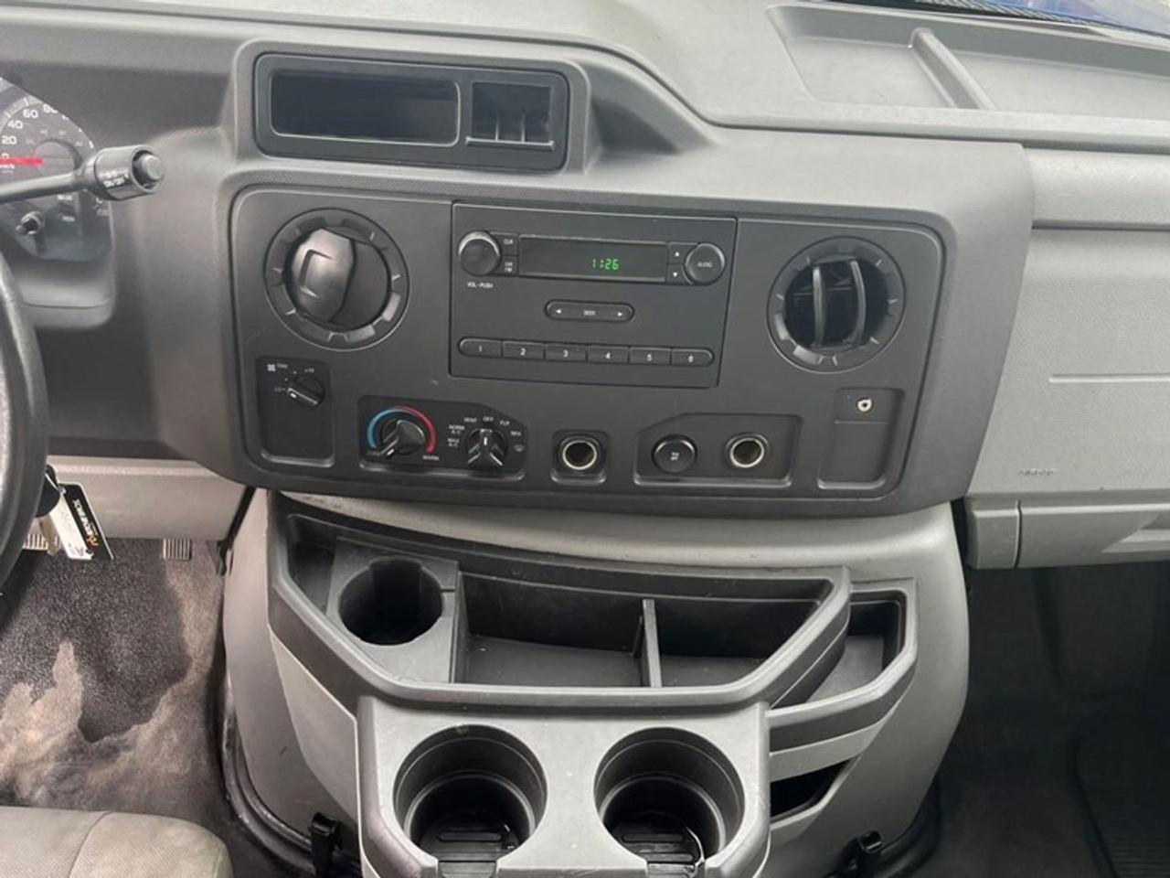 2013 Ford Econoline E-150 Photo
