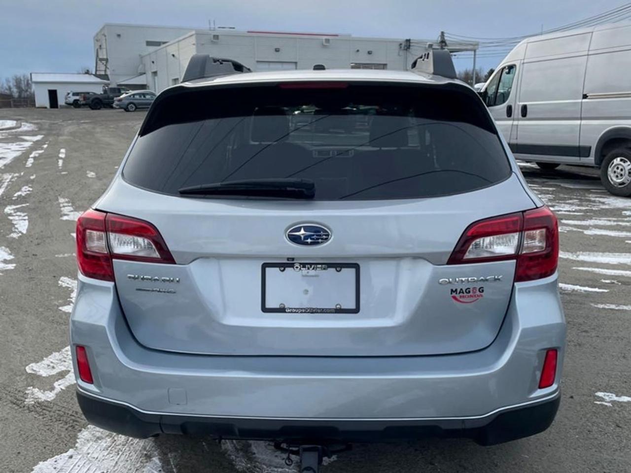 2017 Subaru Outback 2.5I Premium Photo