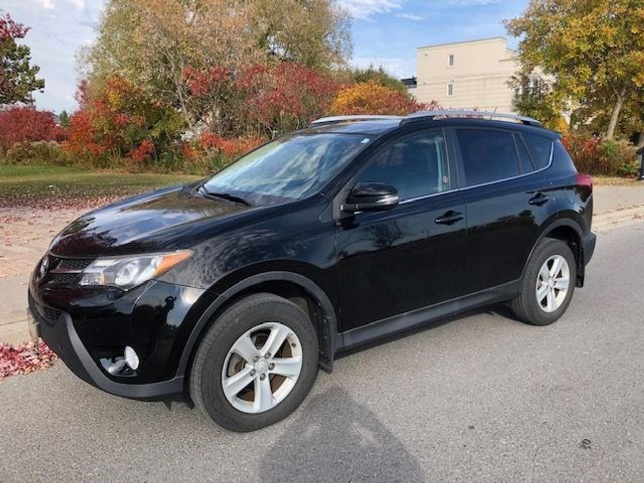 2013 Toyota RAV4 XLE Photo0
