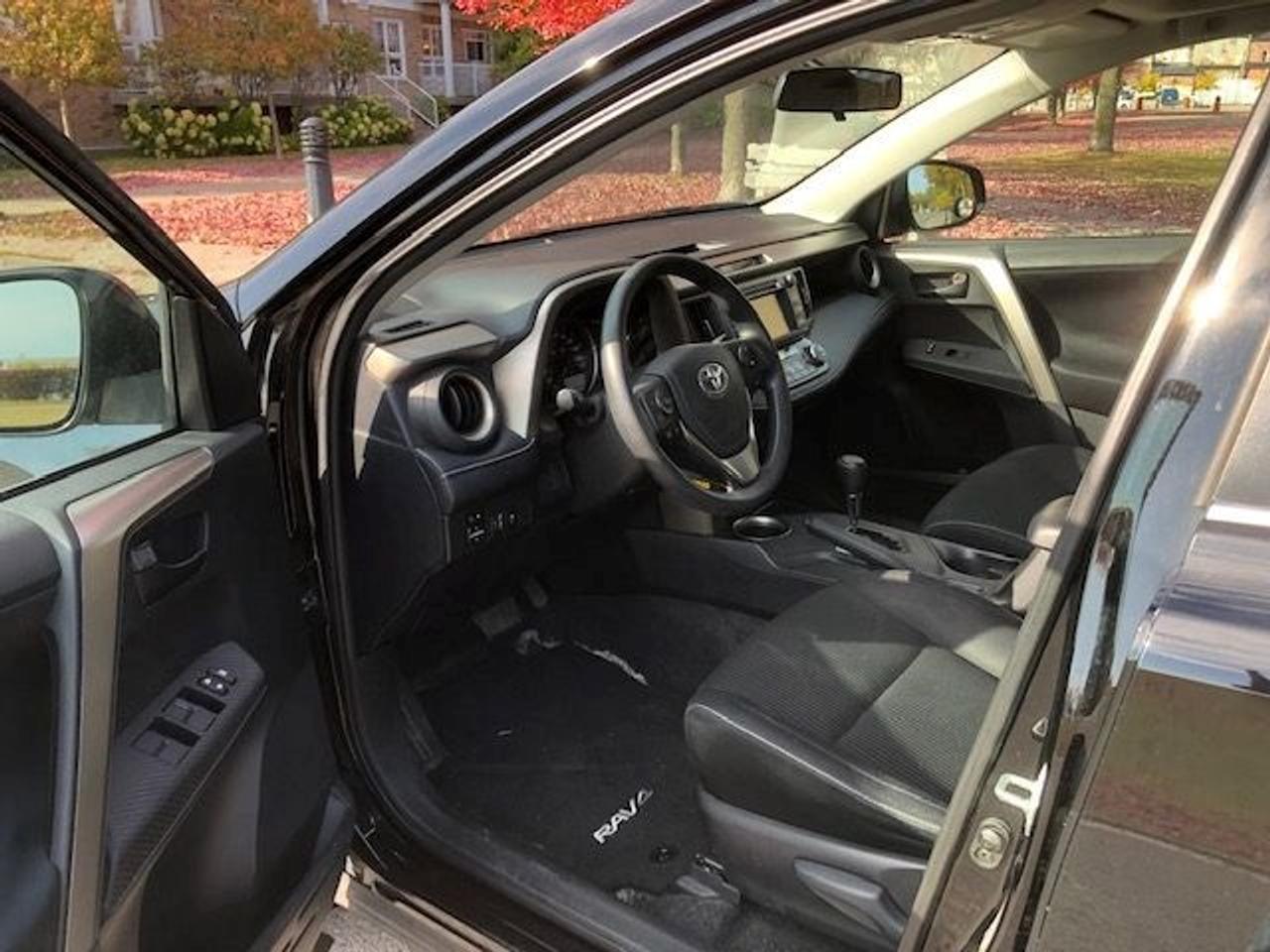 2013 Toyota RAV4 XLE Photo