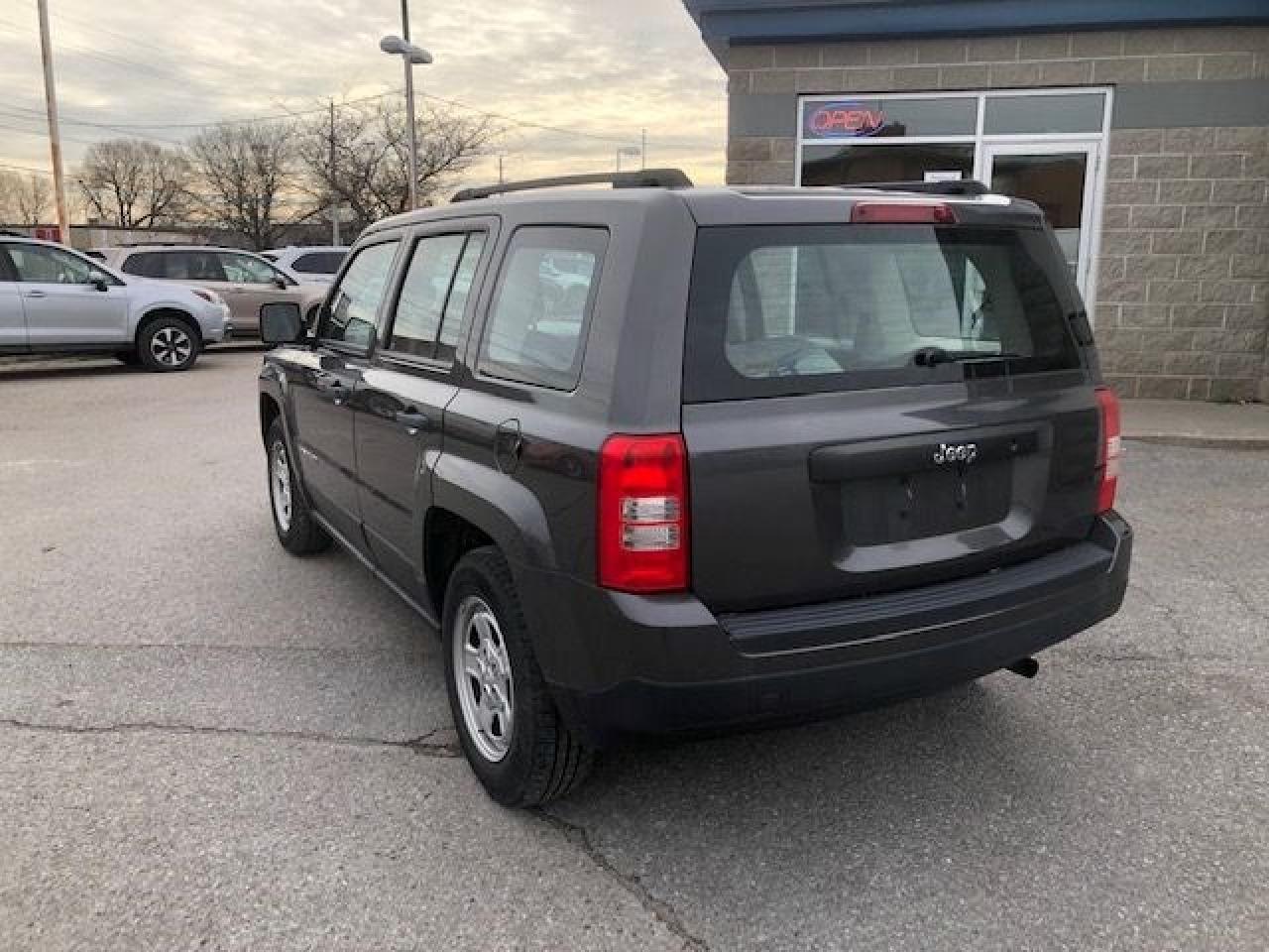 2015 Jeep Patriot SPORT Photo