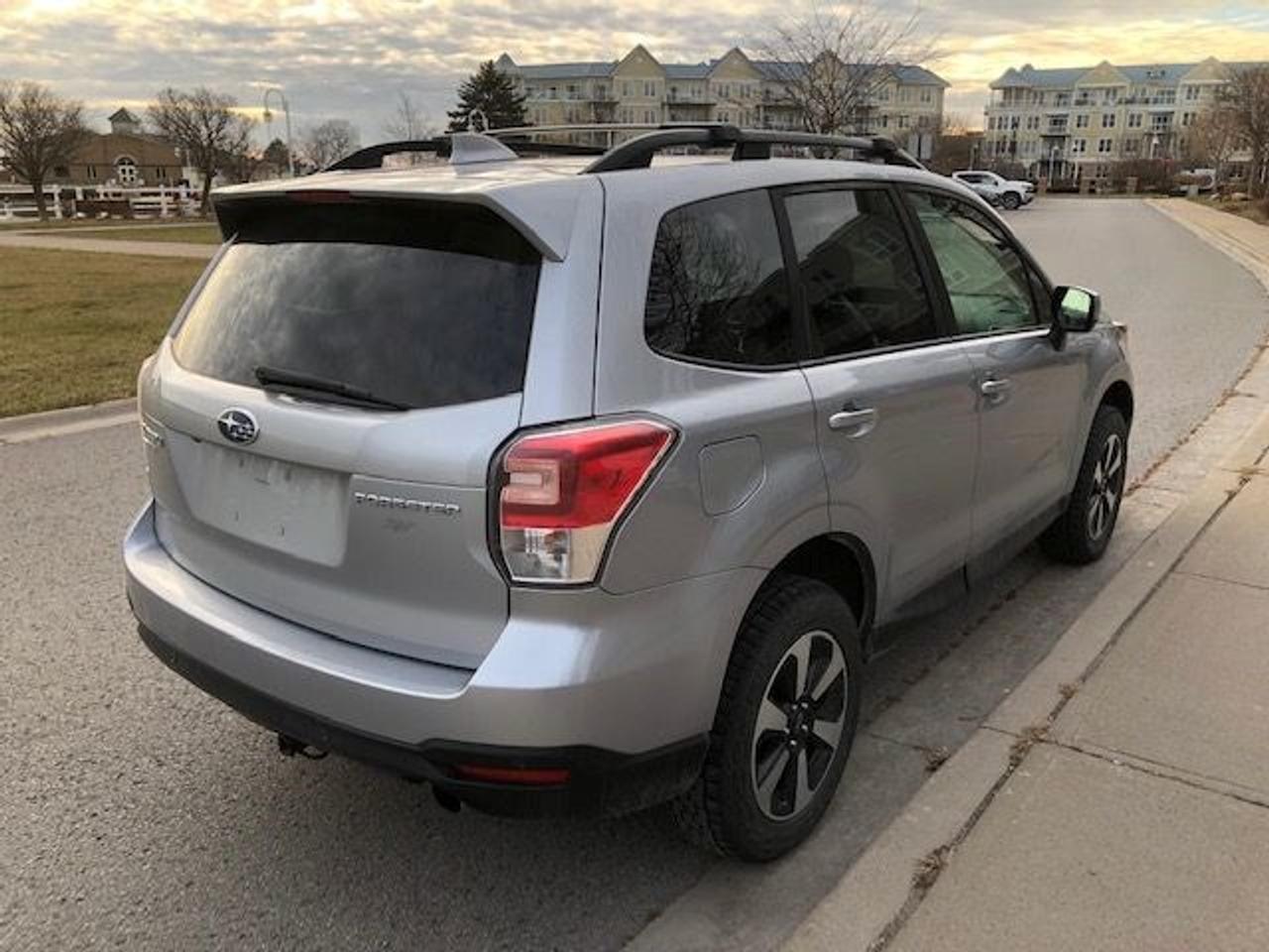 2018 Subaru Forester  Photo3