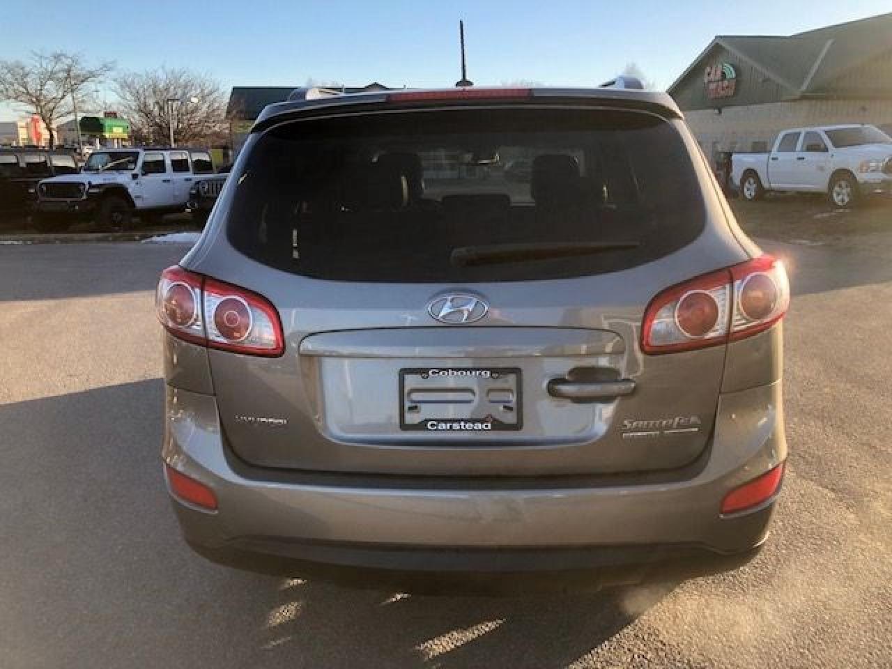 2011 Hyundai Santa Fe GLS 3.5 Photo3