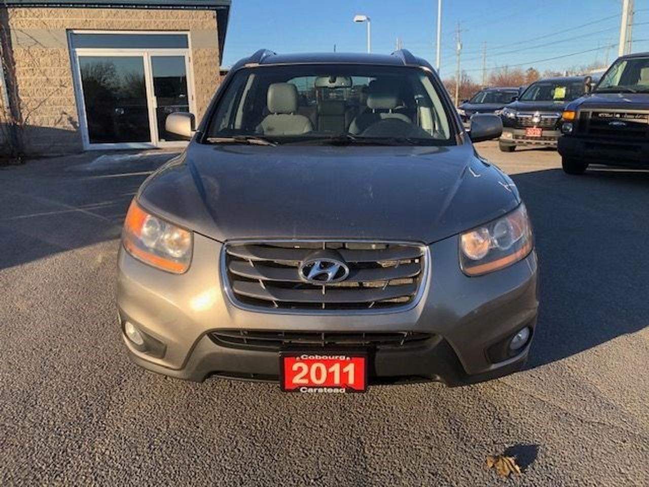 2011 Hyundai Santa Fe GLS 3.5 Photo5