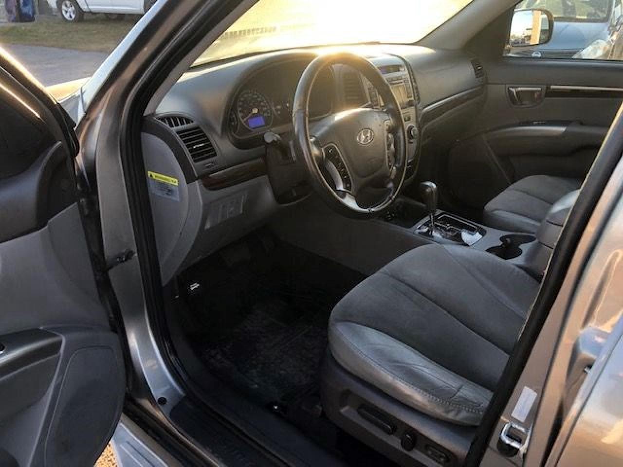 2011 Hyundai Santa Fe GLS 3.5 Photo