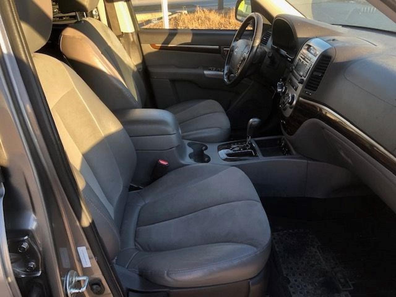 2011 Hyundai Santa Fe GLS 3.5 Photo