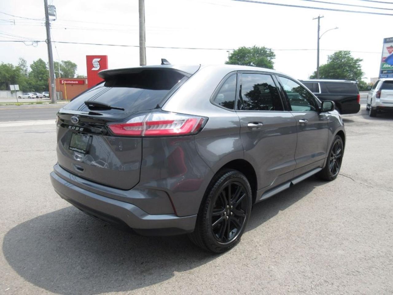 2022 Ford Edge  Photo