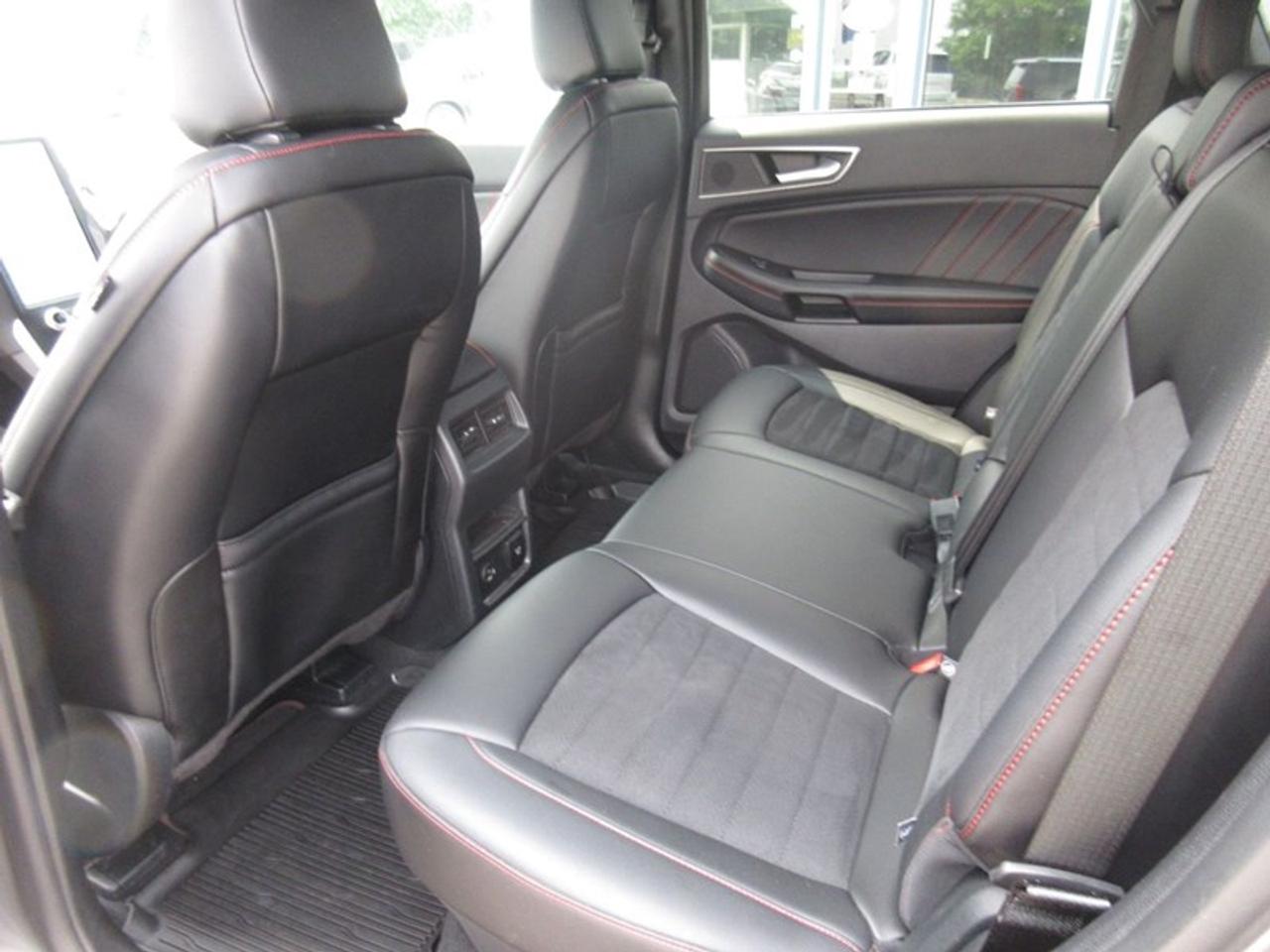 2022 Ford Edge  Photo