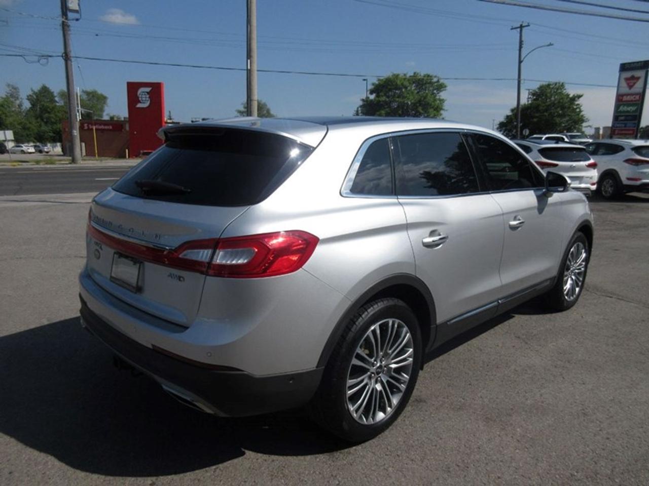 2016 Lincoln MKX Reserve Photo