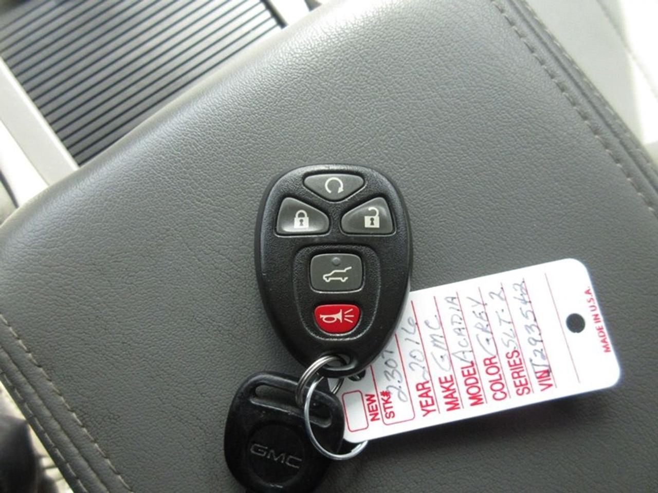 2016 GMC Acadia SLT2 Photo