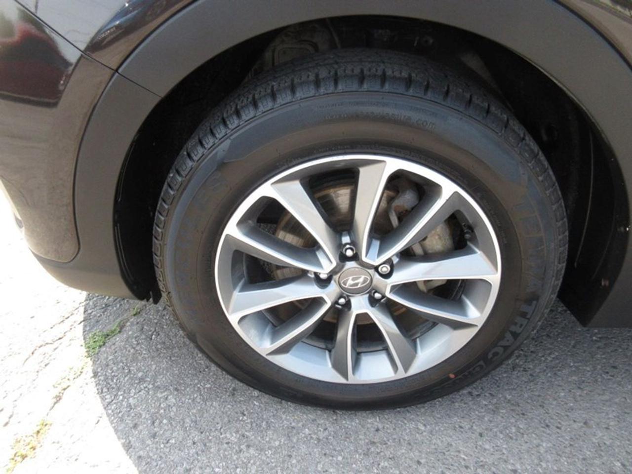 2019 Hyundai Santa Fe XL Photo