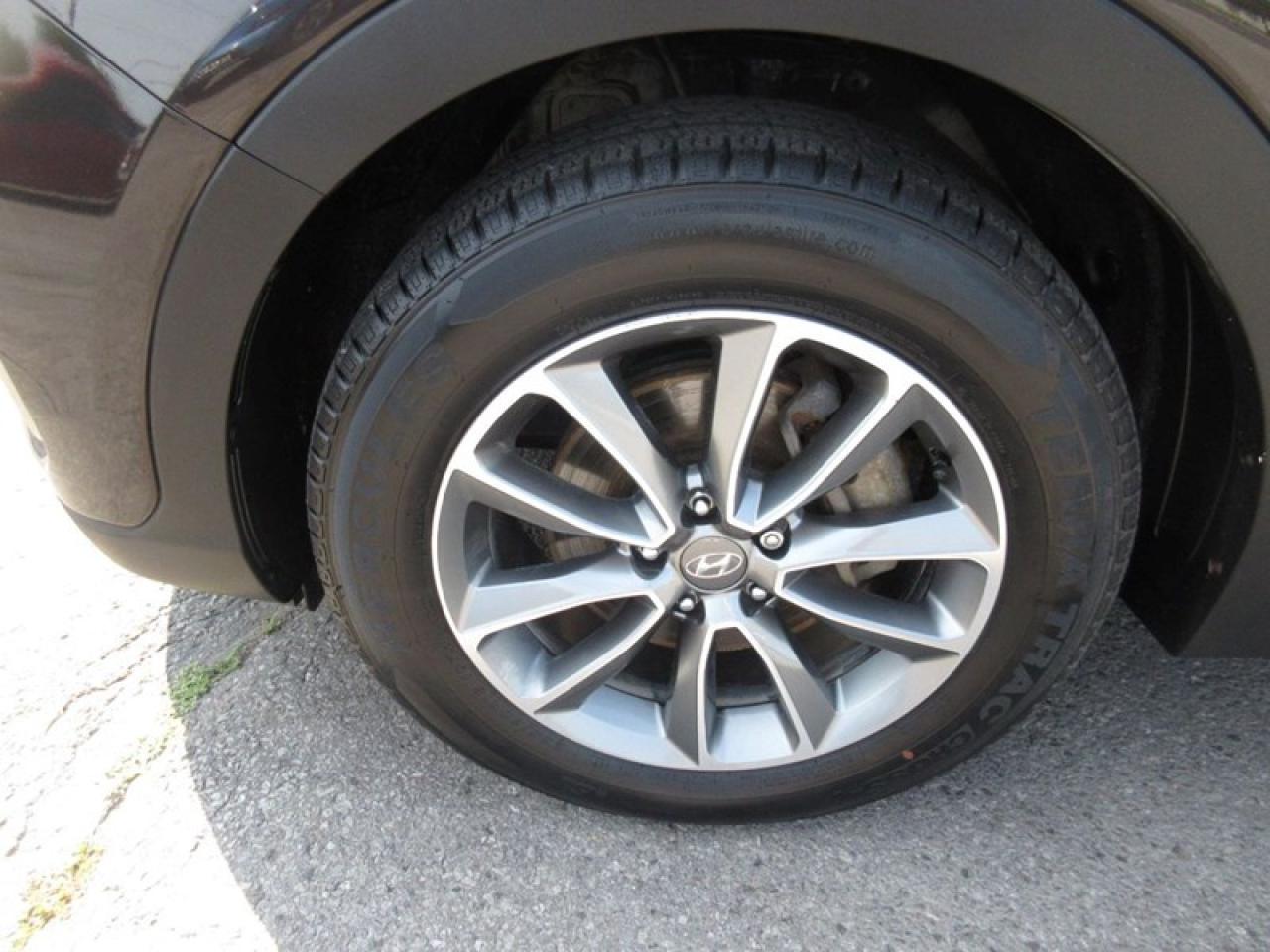 2019 Hyundai Santa Fe XL Photo