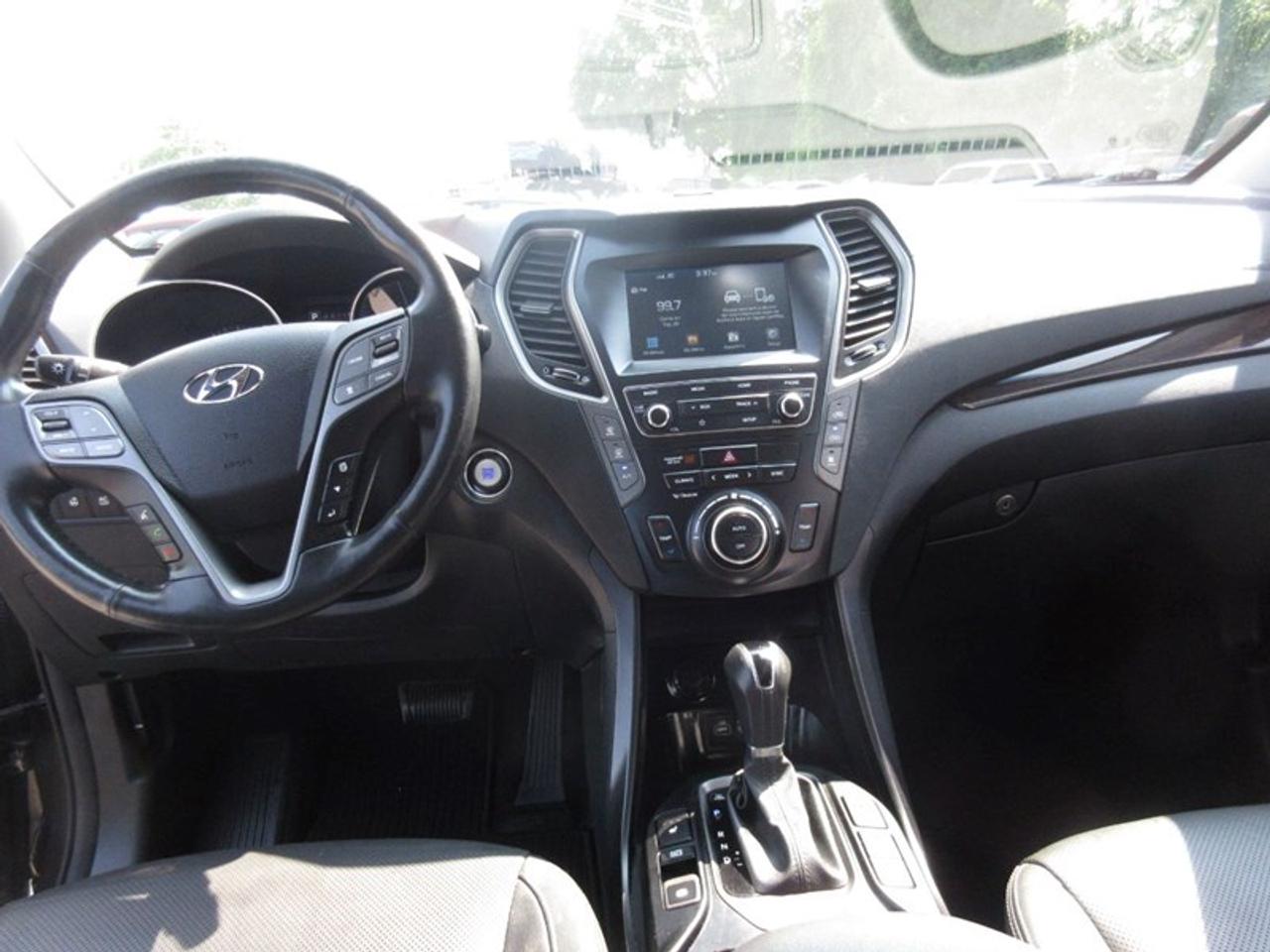 2019 Hyundai Santa Fe XL Photo