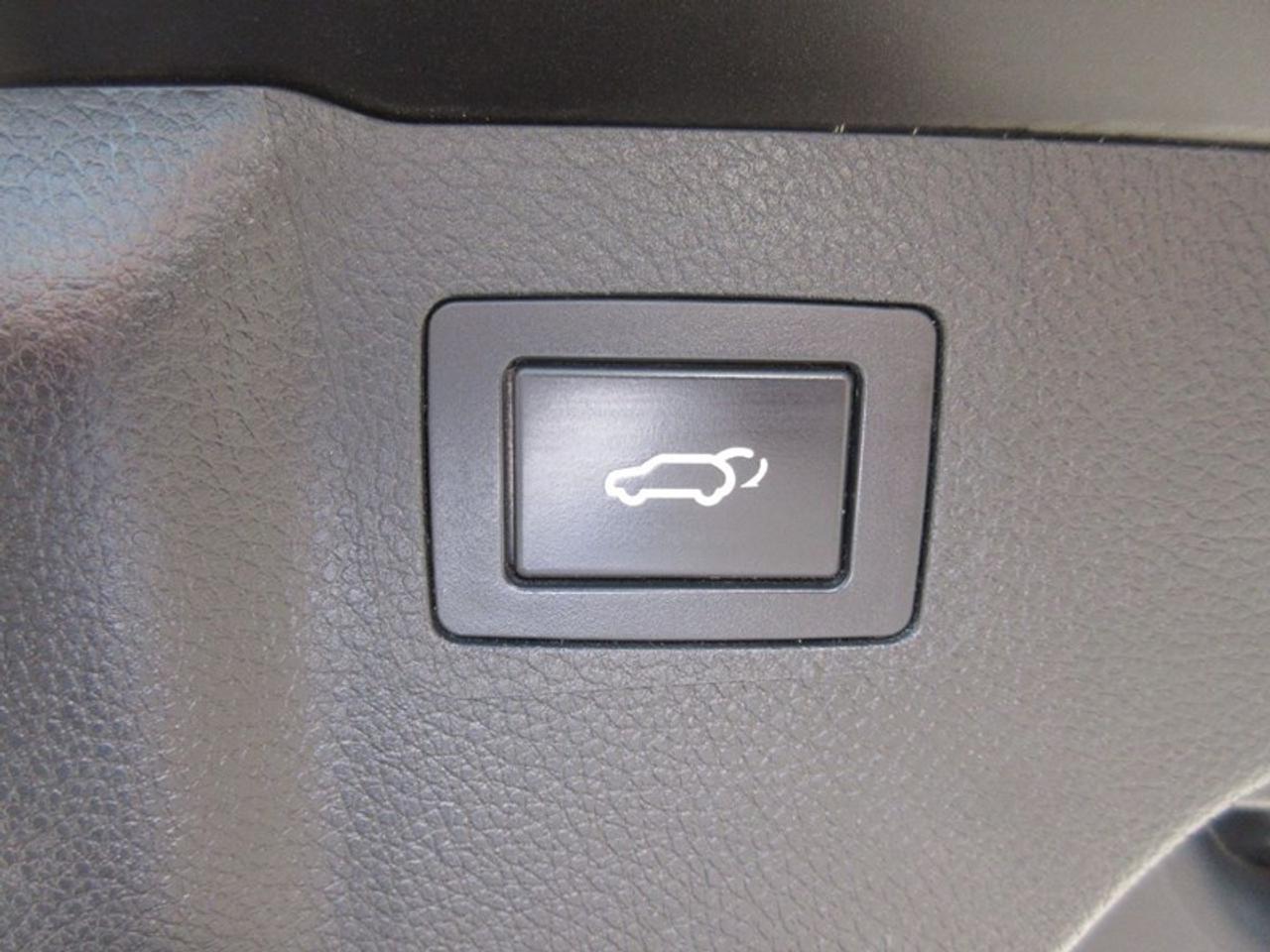 2019 Hyundai Santa Fe XL Photo