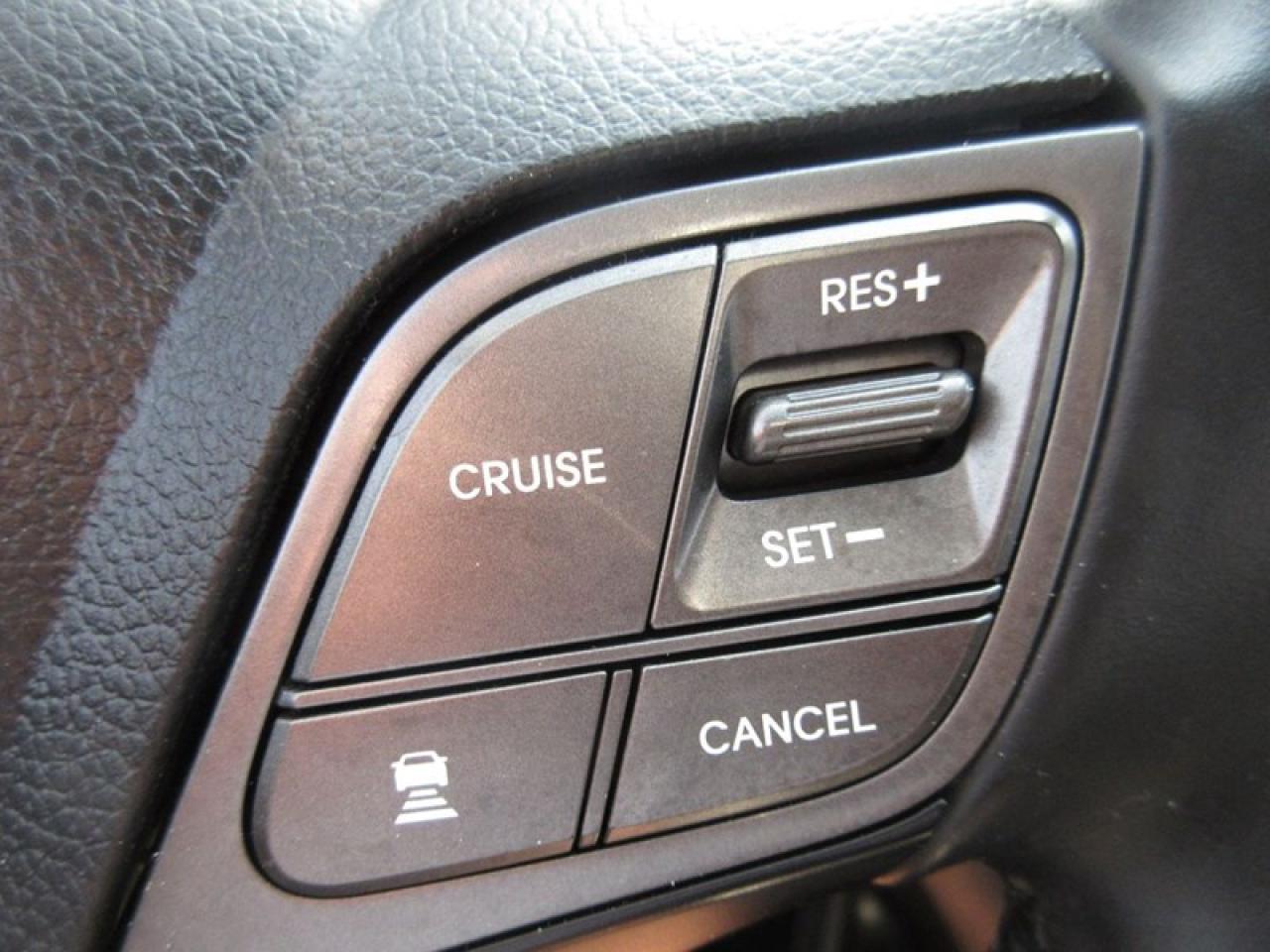 2019 Hyundai Santa Fe XL Photo