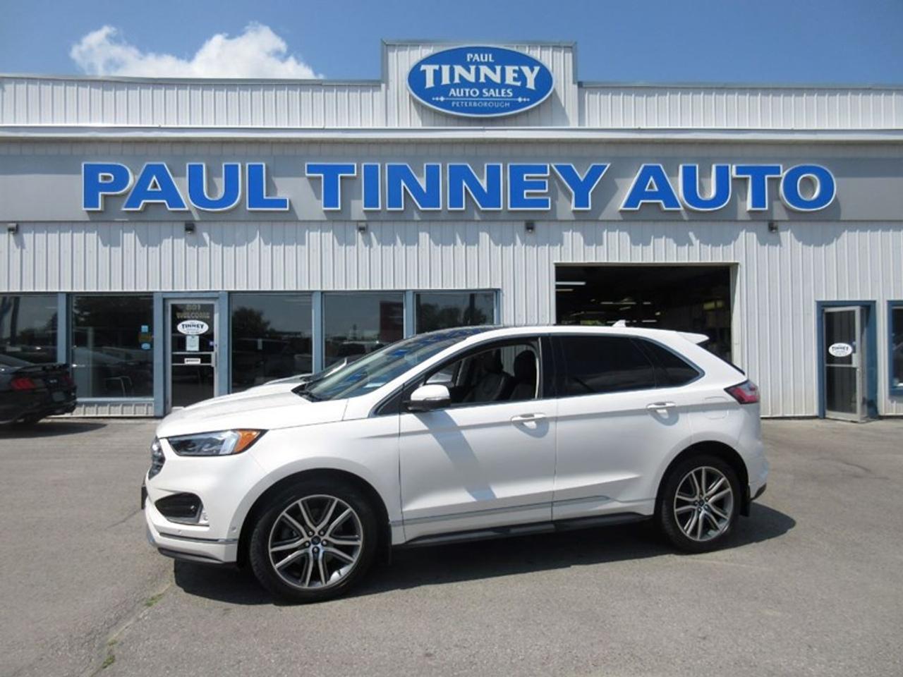 2019 Ford Edge Titanium Photo5