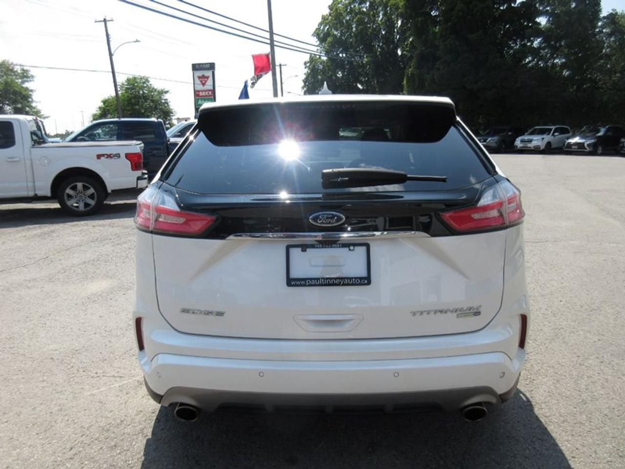 2019 Ford Edge Titanium Photo