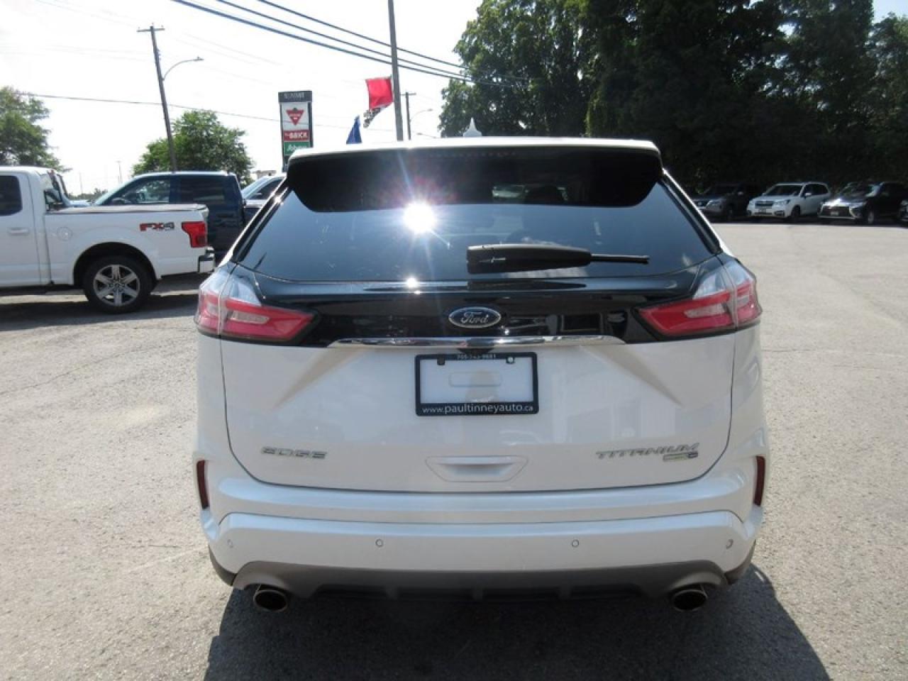 2019 Ford Edge Titanium Photo