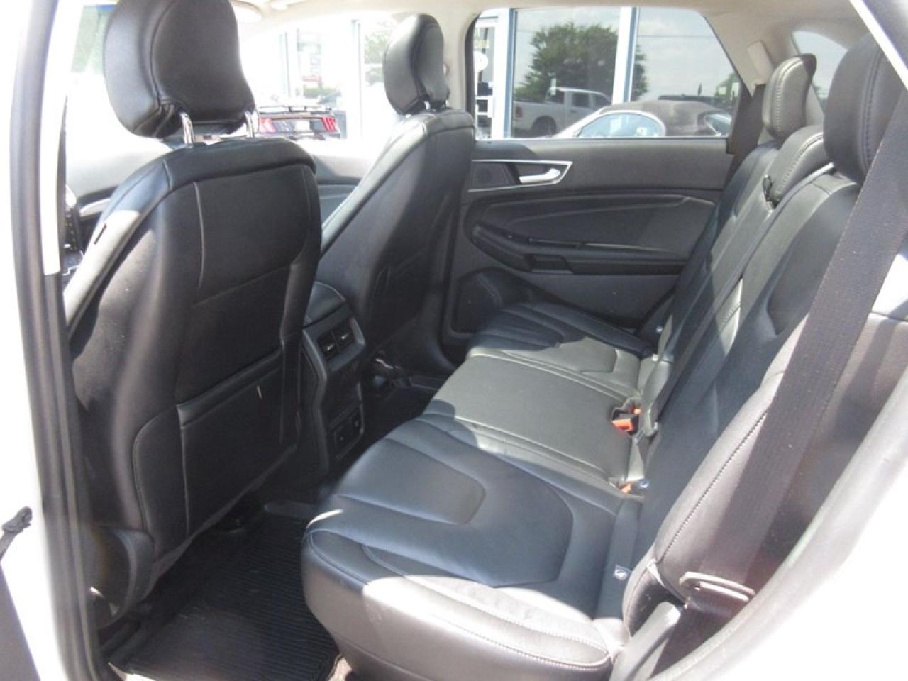 2019 Ford Edge Titanium Photo