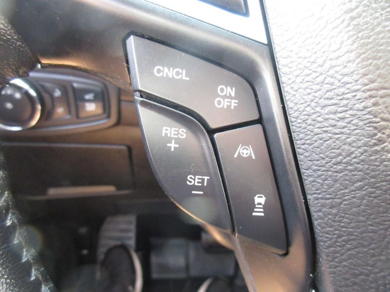 2019 Ford Edge Titanium Photo