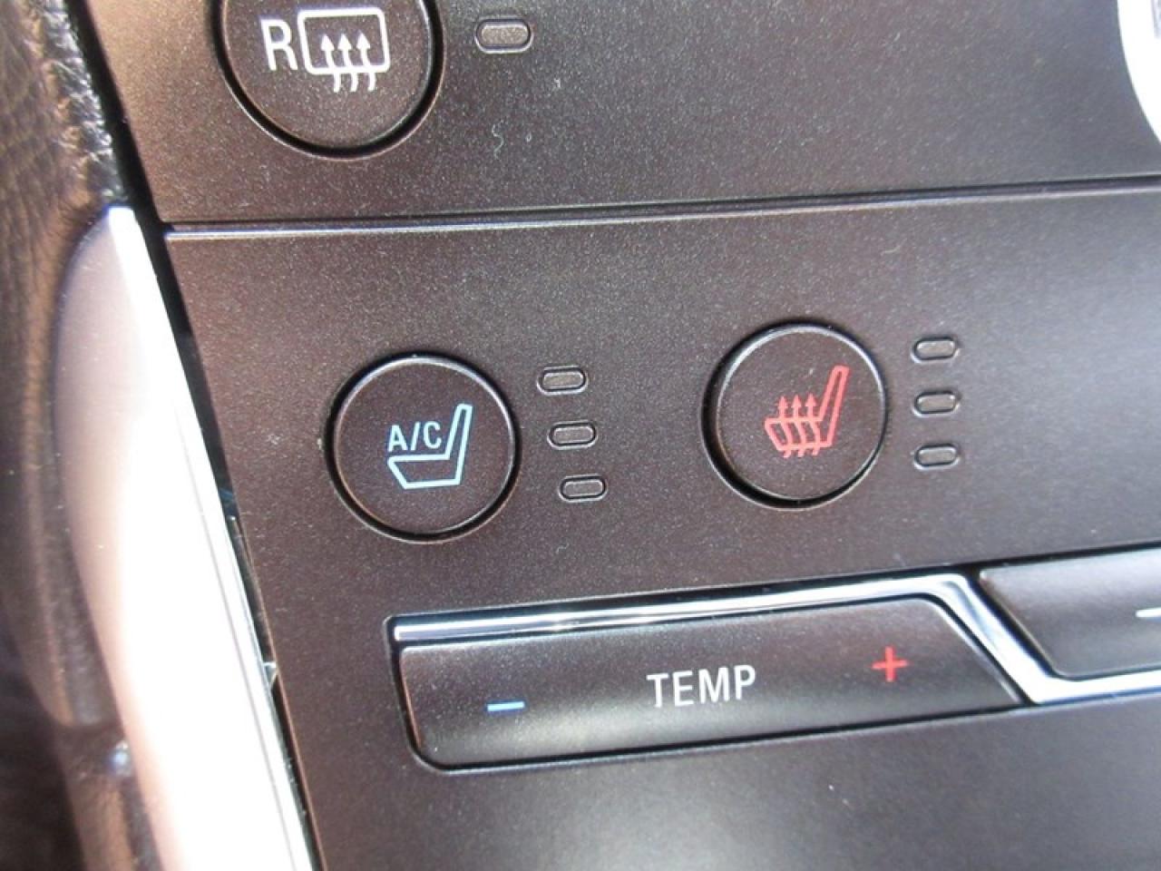 2019 Ford Edge Titanium Photo