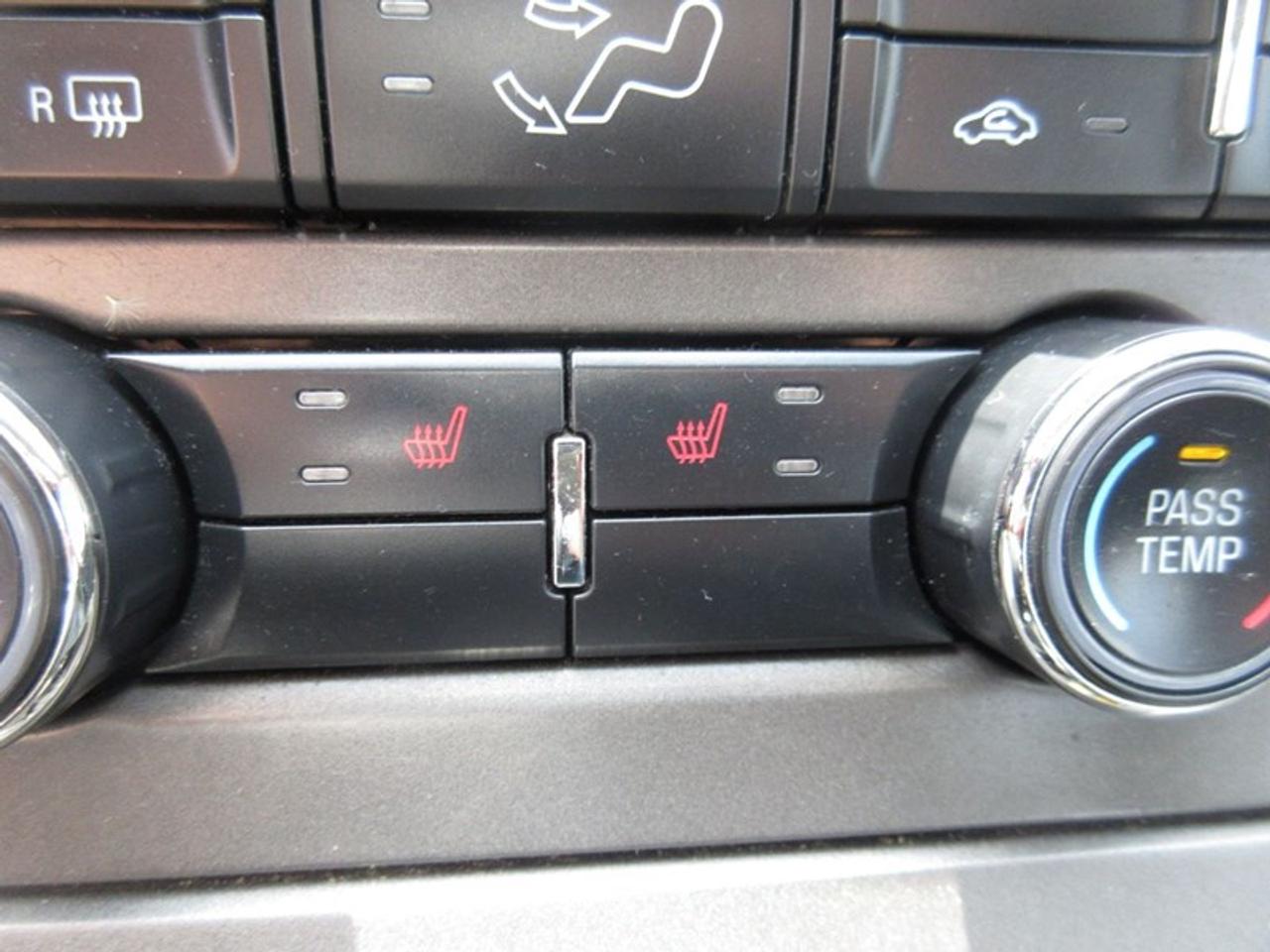 2012 Ford Taurus SEL Photo