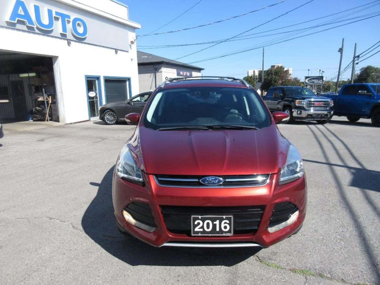 2016 Ford Escape Titanium Photo