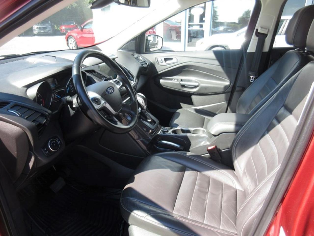 2016 Ford Escape Titanium Photo