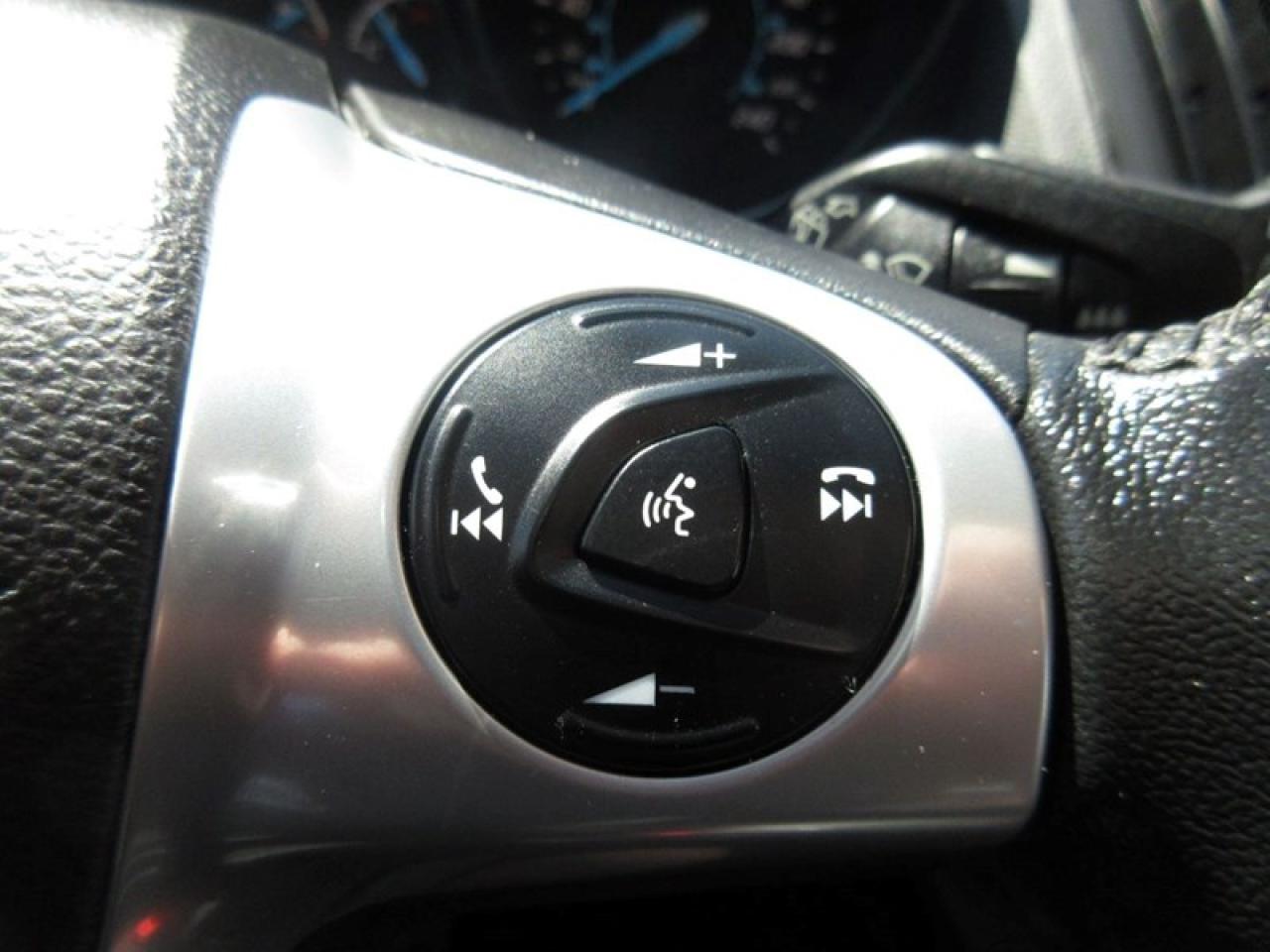 2016 Ford Escape Titanium Photo