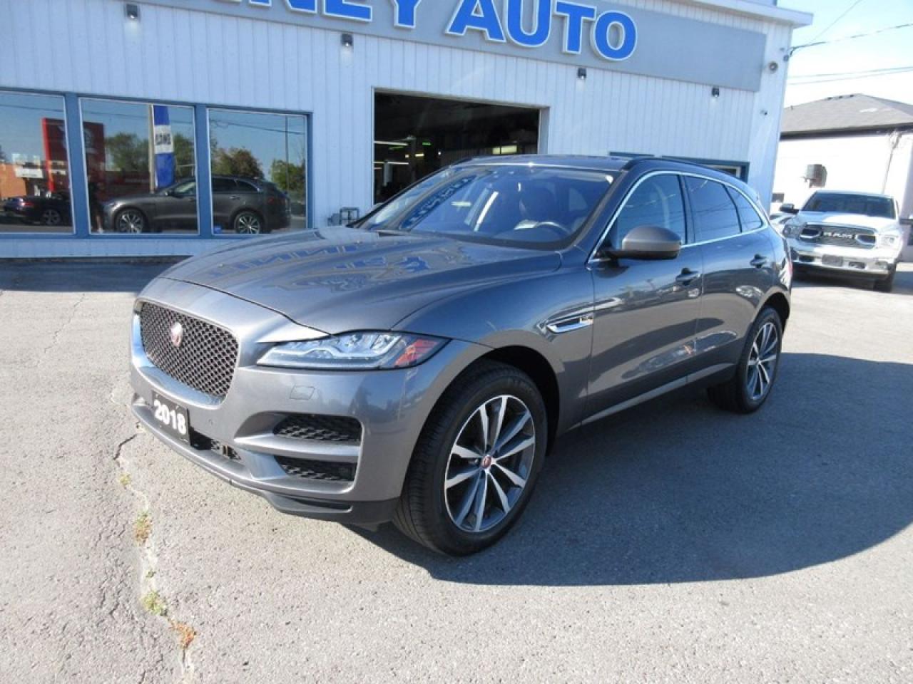 2018 Jaguar F-PACE 2.0T Prestige Photo2