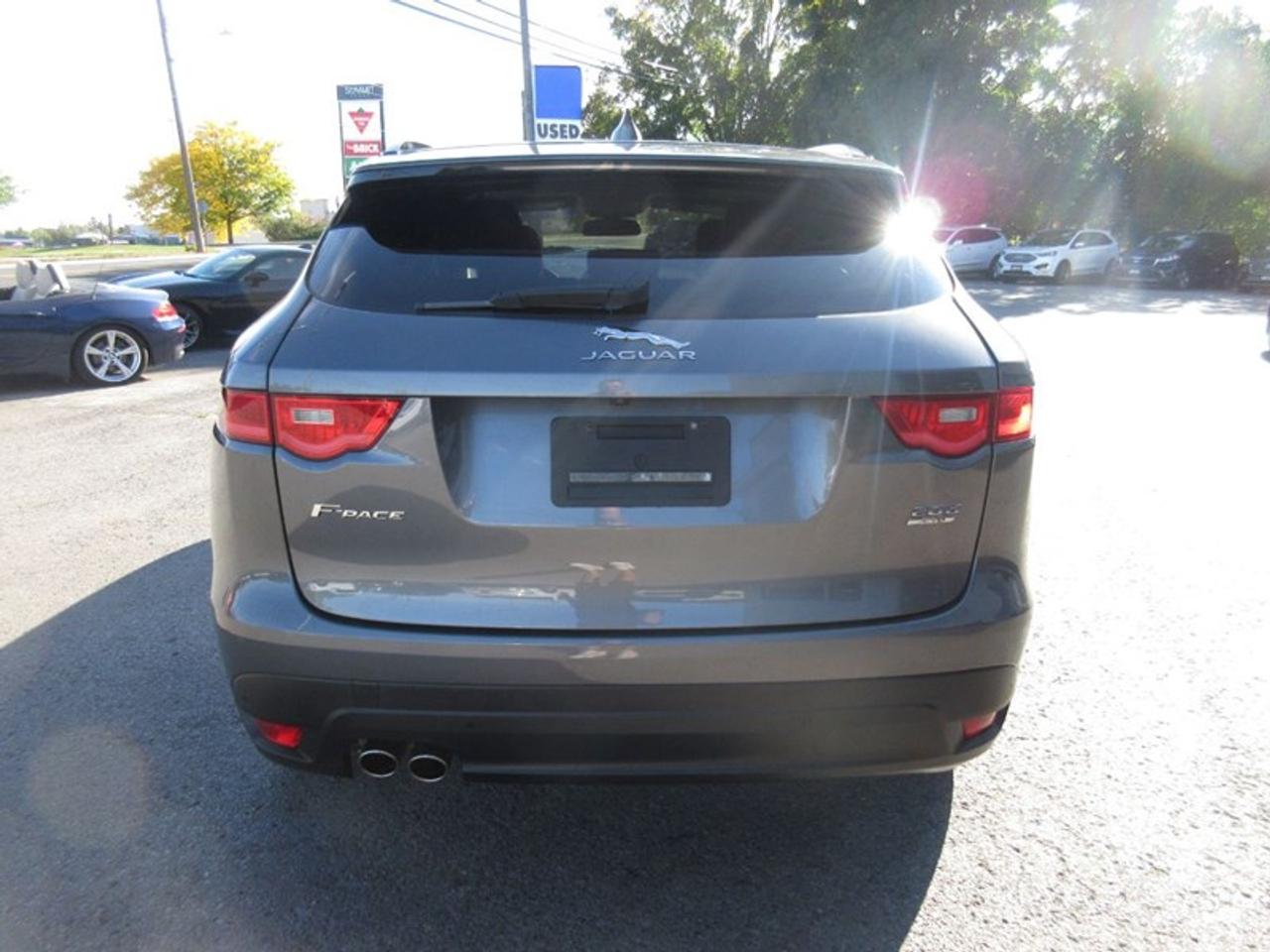 2018 Jaguar F-PACE 2.0T Prestige Photo