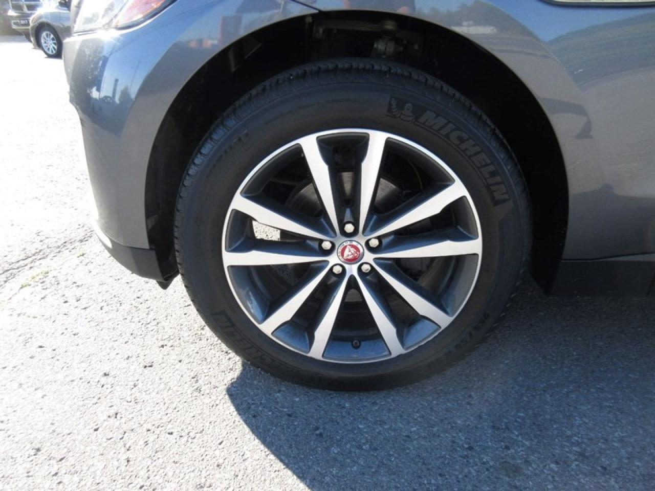 2018 Jaguar F-PACE 2.0T Prestige Photo