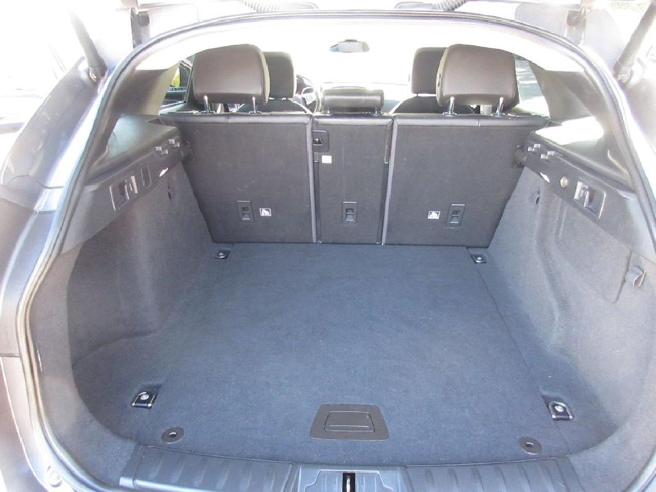 2018 Jaguar F-PACE 2.0T Prestige Photo