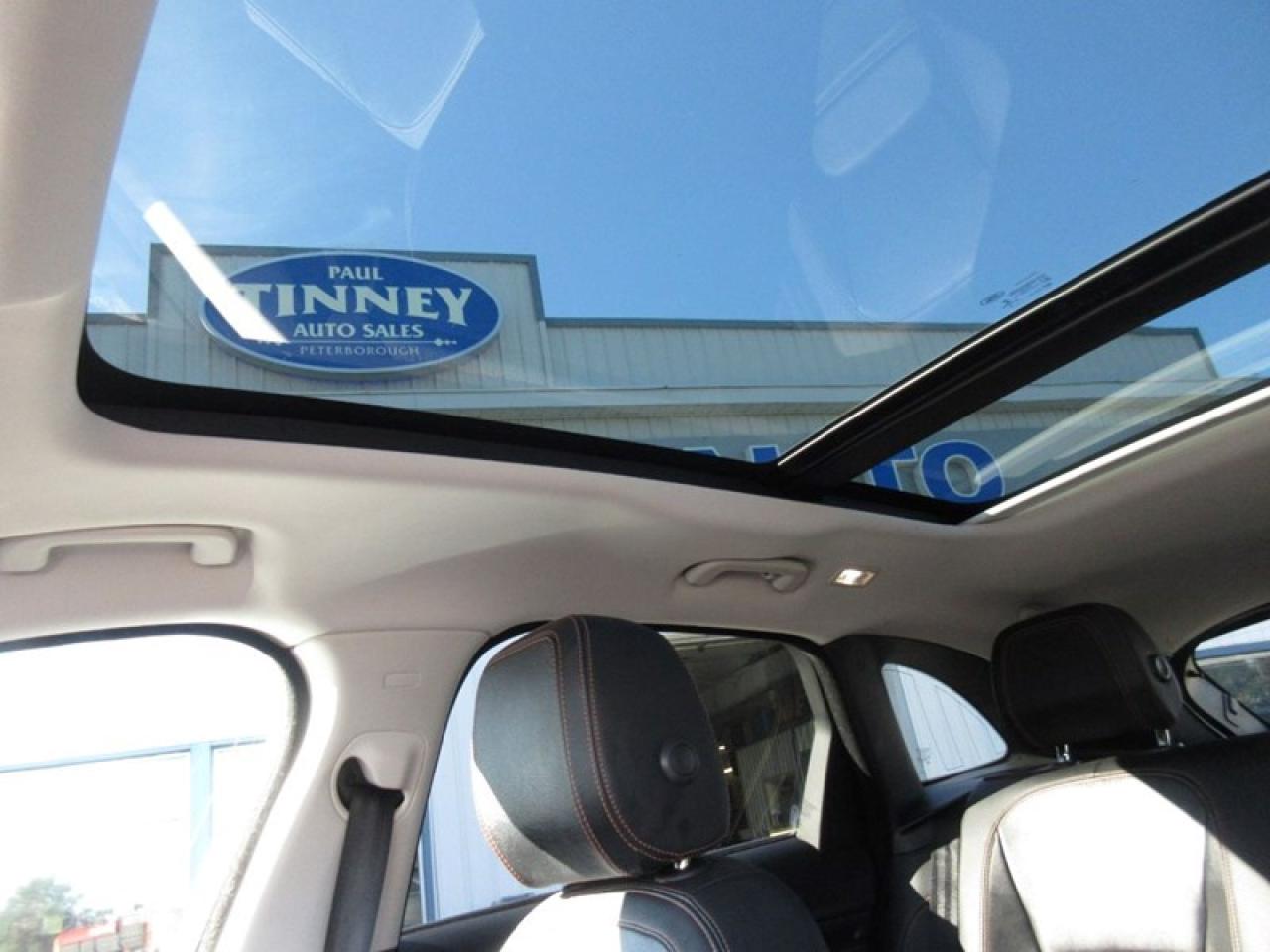 2018 Jaguar F-PACE 2.0T Prestige Photo