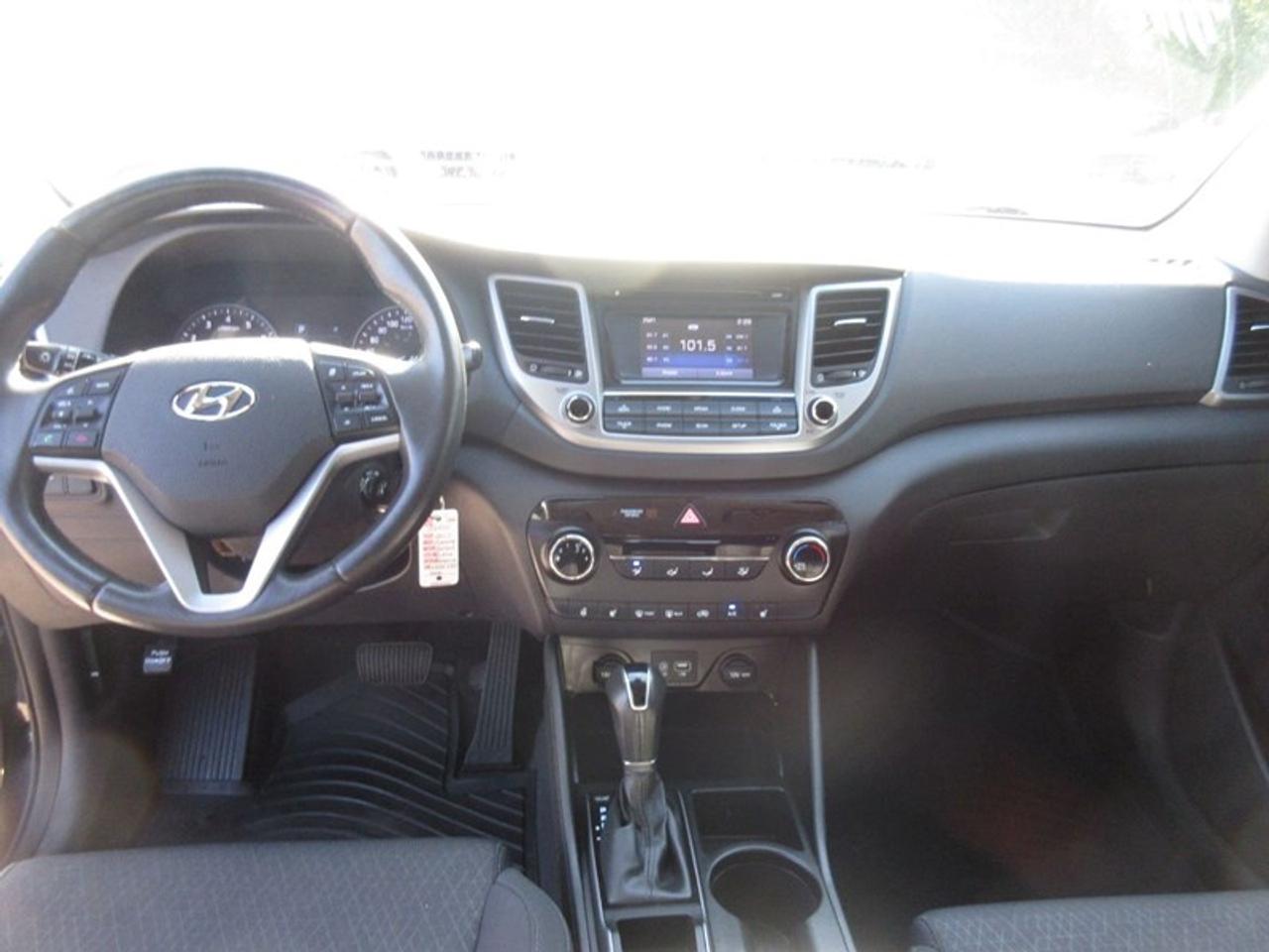 2017 Hyundai Tucson SE Photo