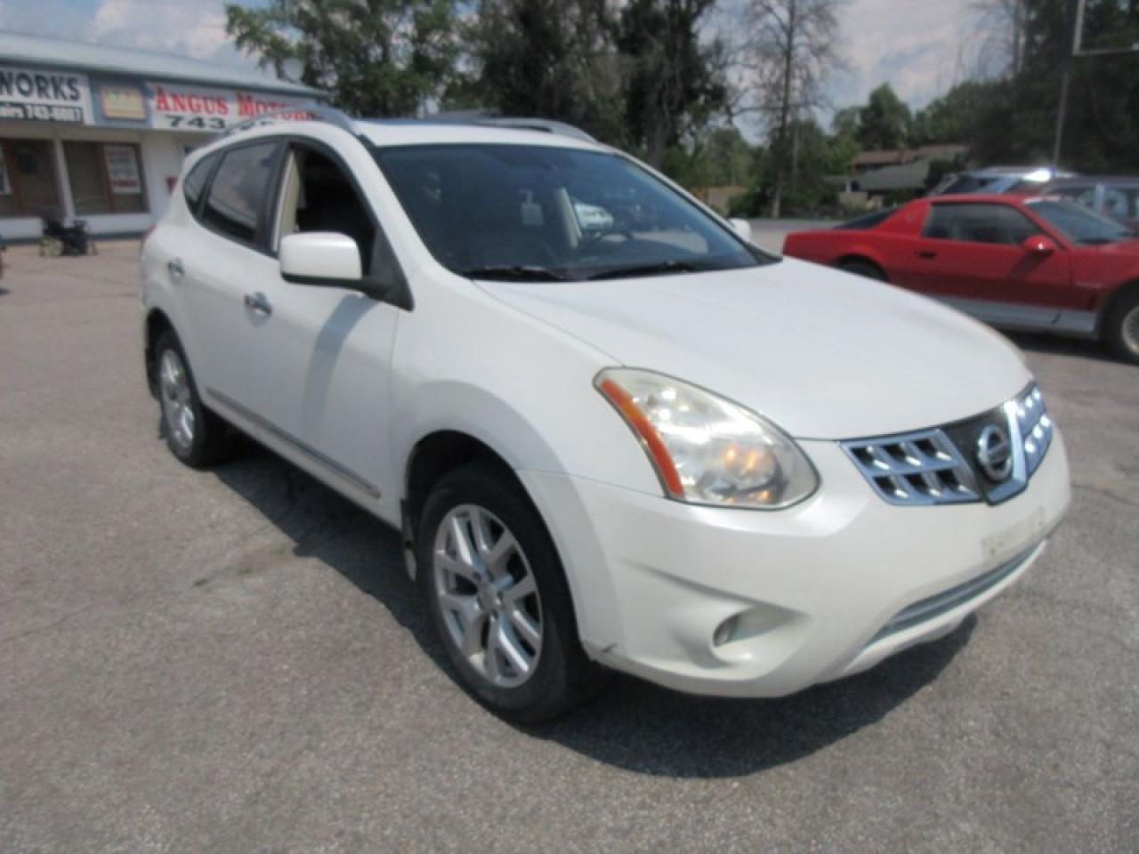 2011 Nissan Rogue SV AWD Photo