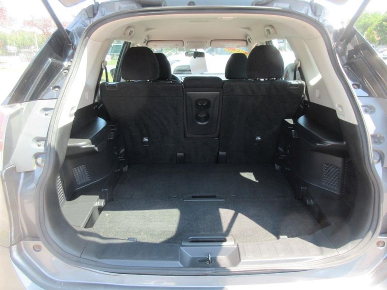2016 Nissan Rogue S Photo