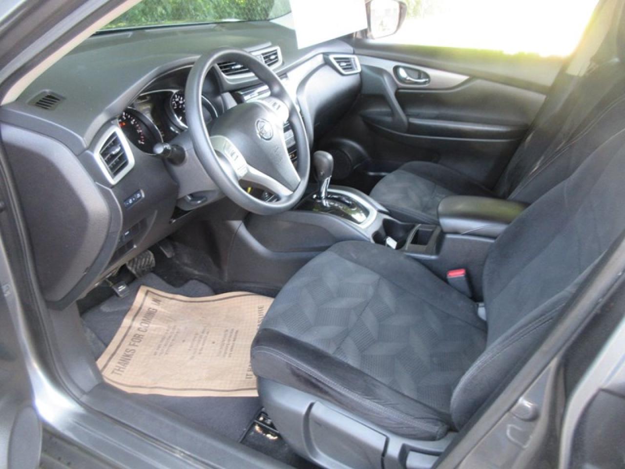 2016 Nissan Rogue S Photo