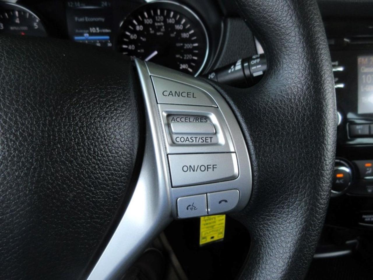 2016 Nissan Rogue S Photo