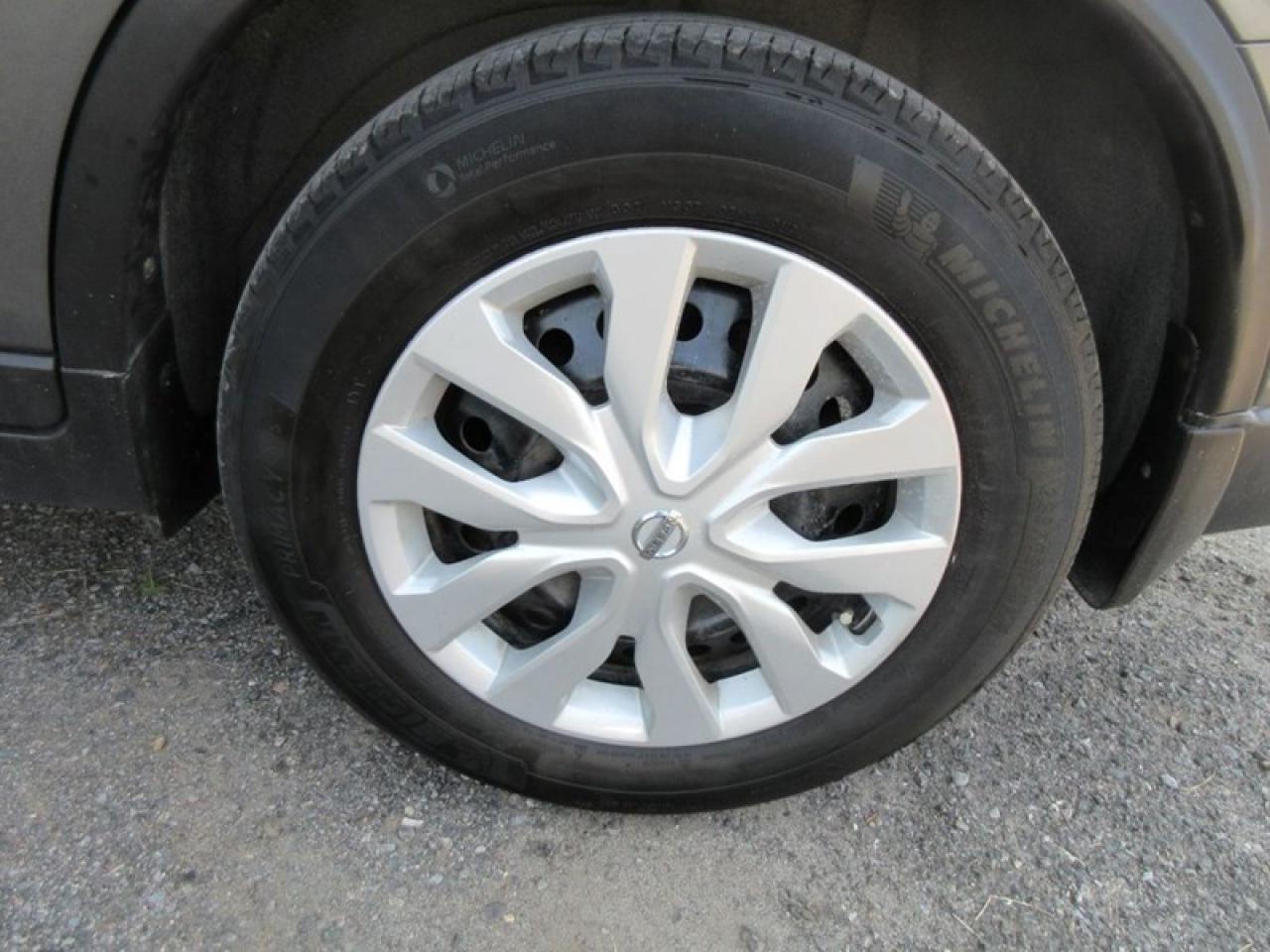 2016 Nissan Rogue S Photo