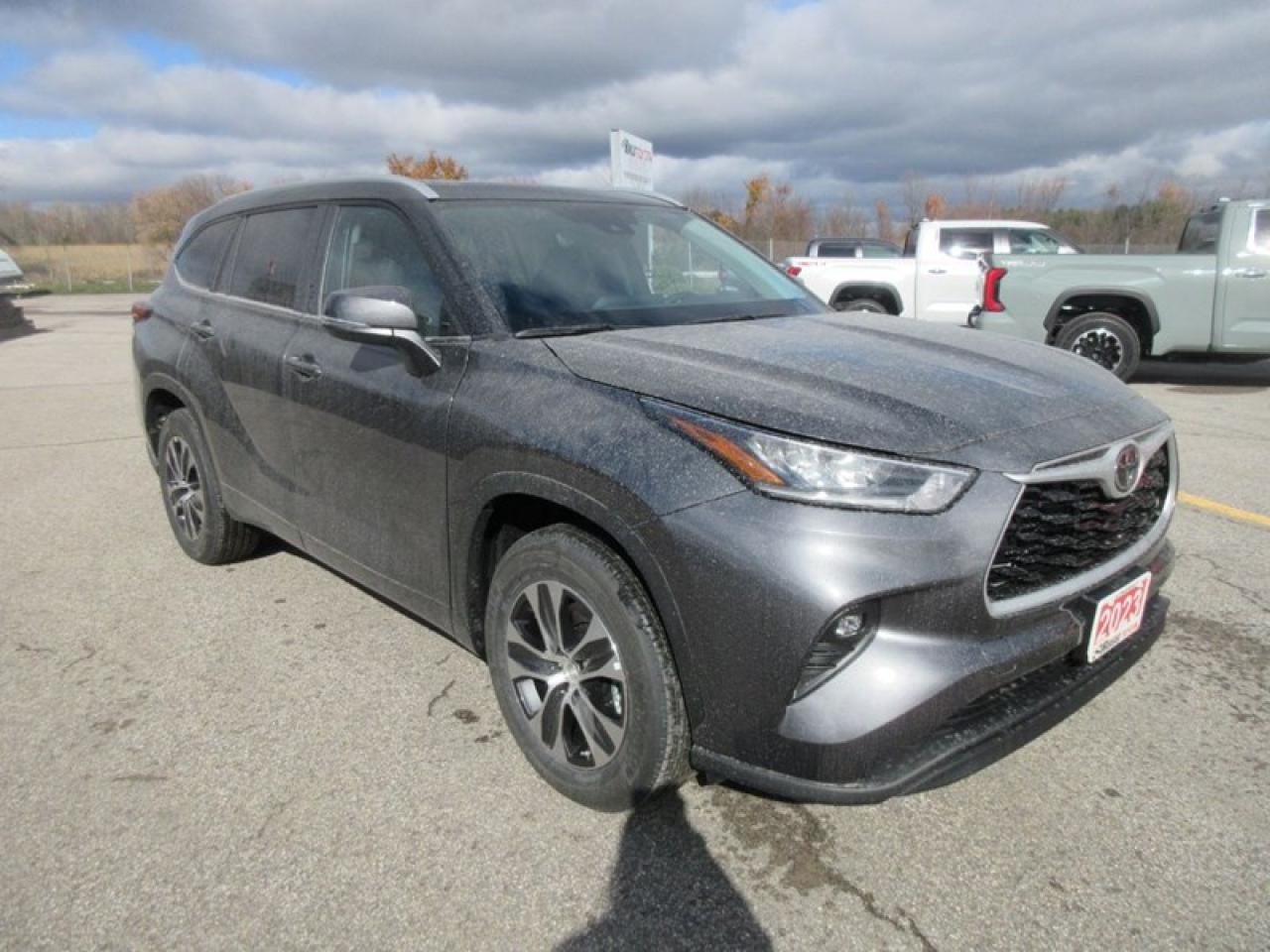 2023 Toyota Highlander XLE AWD Photo