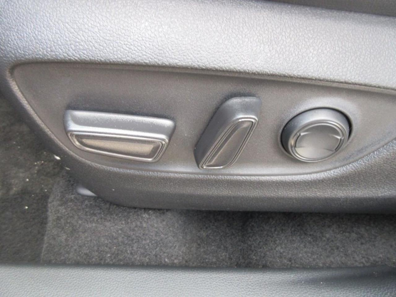 2023 Toyota Highlander XLE AWD Photo