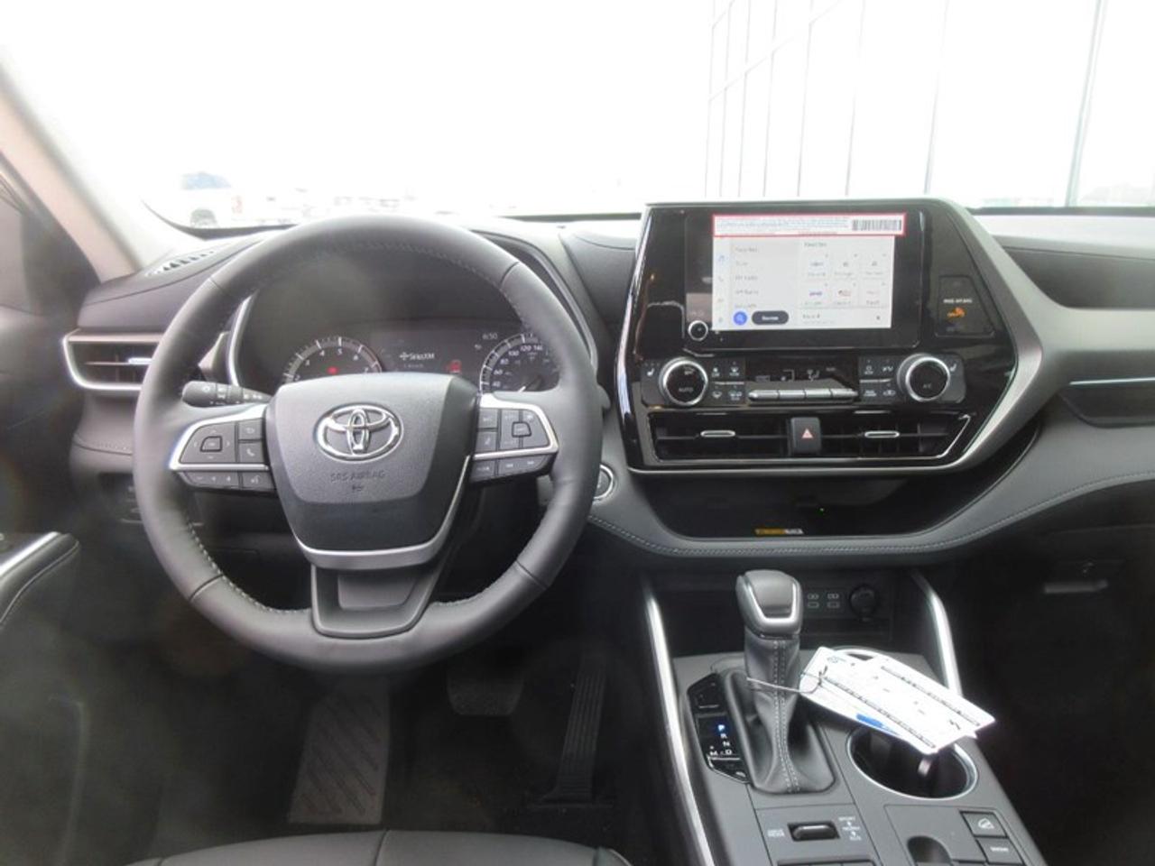 2023 Toyota Highlander XLE AWD Photo